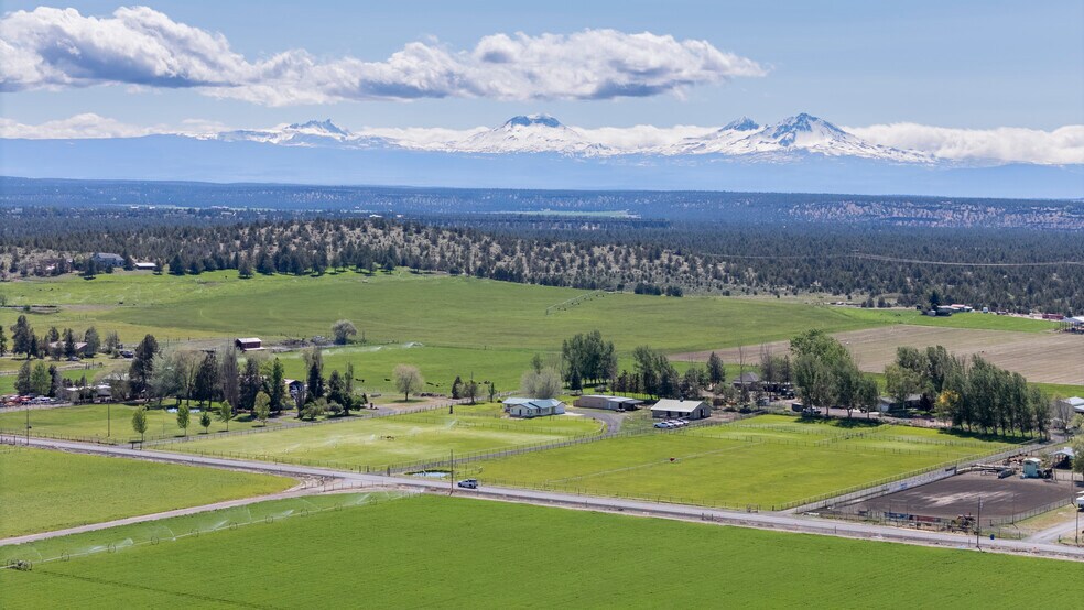 9101 NW 31st St, Terrebonne, OR à vendre - Photo du bâtiment - Image 3 de 44