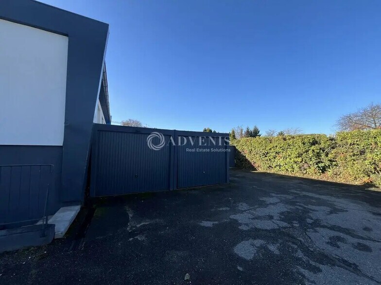 Bureau dans Mundolsheim à louer - Photo du bâtiment - Image 3 de 12