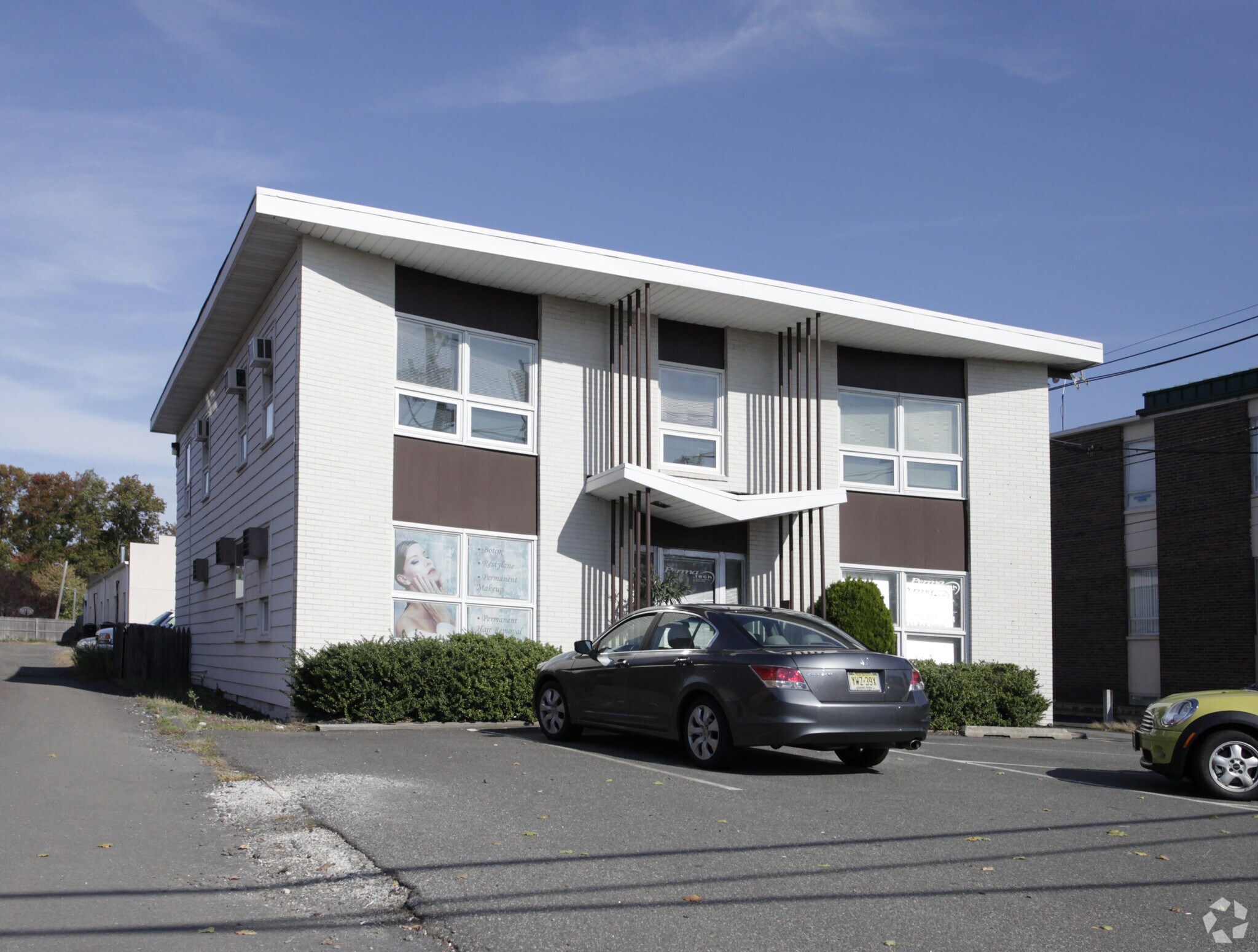 529 Milltown Rd, New Brunswick, NJ à louer Photo principale- Image 1 de 3