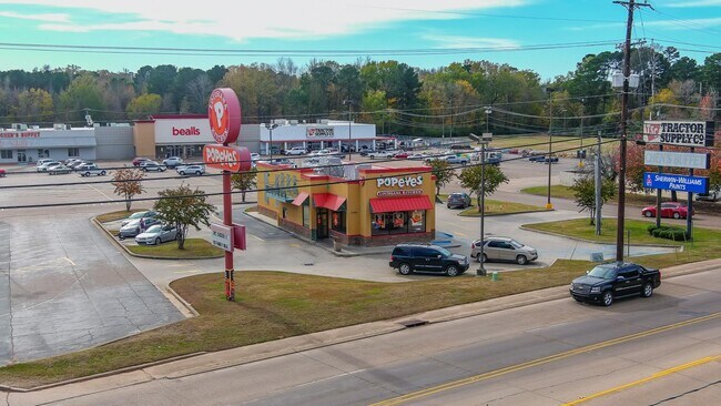 More details for 1060 Homer Rd, Minden, LA - Retail for Sale