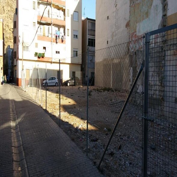 Carrer Antonio Pinies, 31, Orihuela, Alicante à vendre - Photo du bâtiment - Image 2 de 4