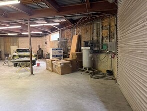 840 Shallowford Rd, Kennesaw, GA for lease Interior Photo- Image 2 of 13