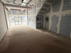 32-34 Boothferry Rd, Goole for lease Interior Photo- Image 1 of 2