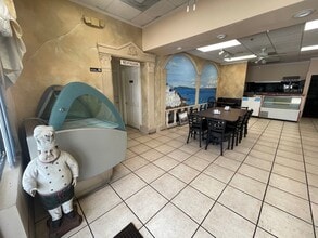81-125 Geneva Dr, Oviedo, FL for lease Lobby- Image 2 of 13