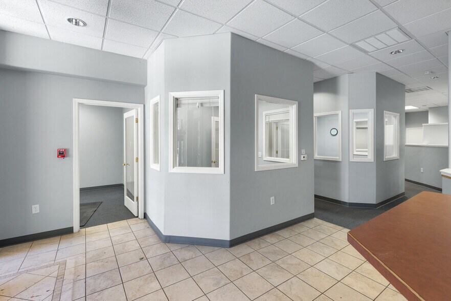180 E 4th St, Chico, CA for lease - Building Photo - Image 2 of 5