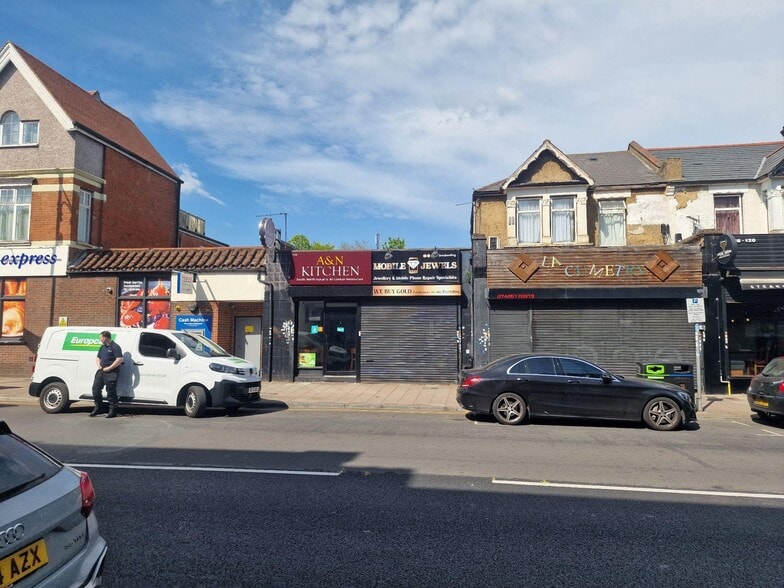 122 Bellegrove Rd, Welling for sale - Building Photo - Image 2 of 2
