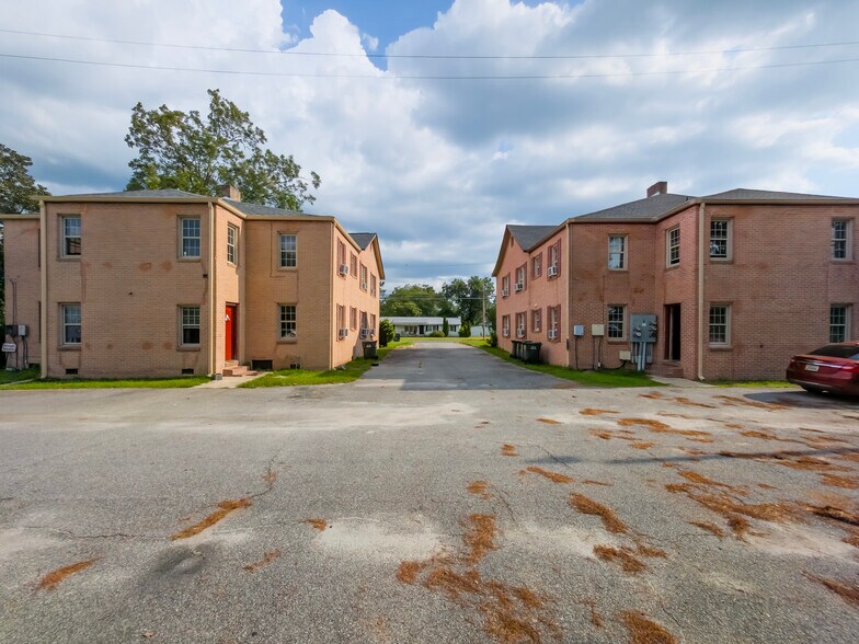 521 SE 5th Ave, Moultrie, GA à vendre - Photo du bâtiment - Image 2 de 24