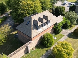 Plus de détails pour Burnt House Ln, Cowfold - Bureau à louer