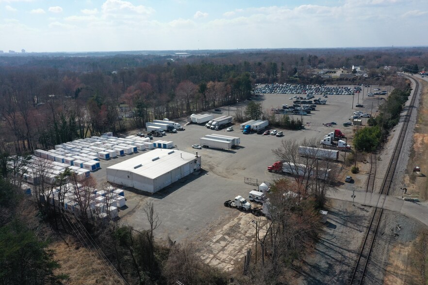5035 Old Walkertown Rd, Winston-Salem, NC à louer - Aérien - Image 3 de 3