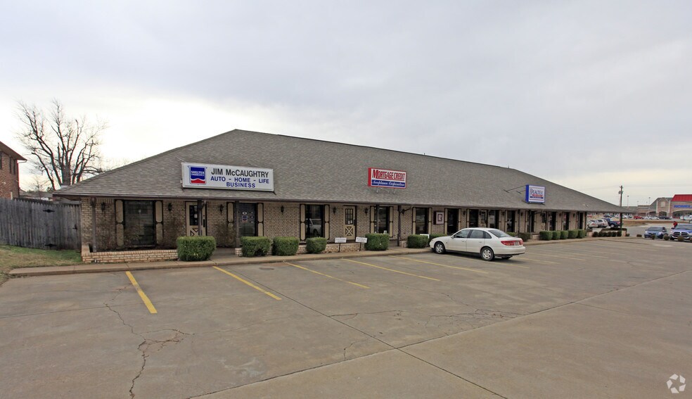 10400 S Pennsylvania Ave, Oklahoma City, OK à louer - Photo du bâtiment - Image 1 de 17