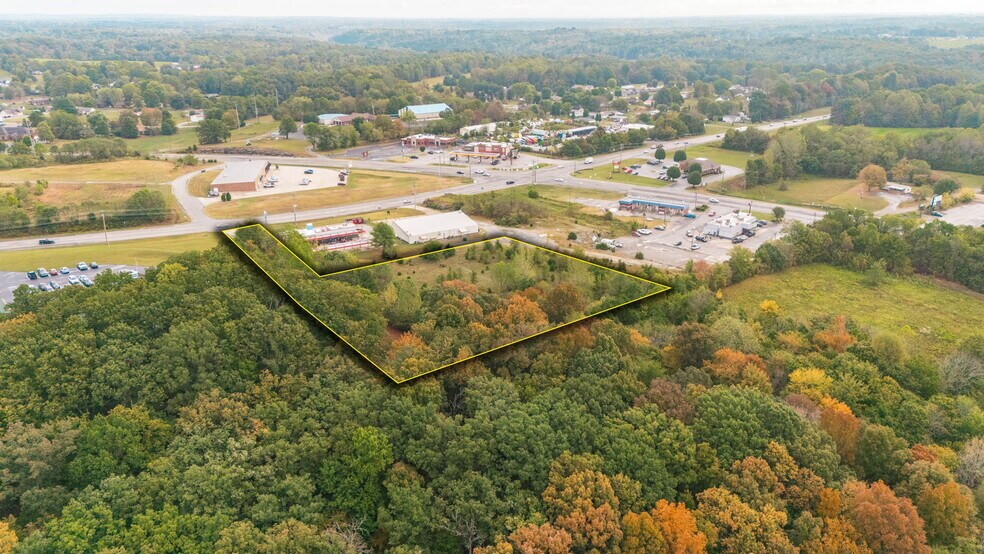 1112 New Highway 52 Hwy, Westmoreland, TN for sale - Building Photo - Image 2 of 11