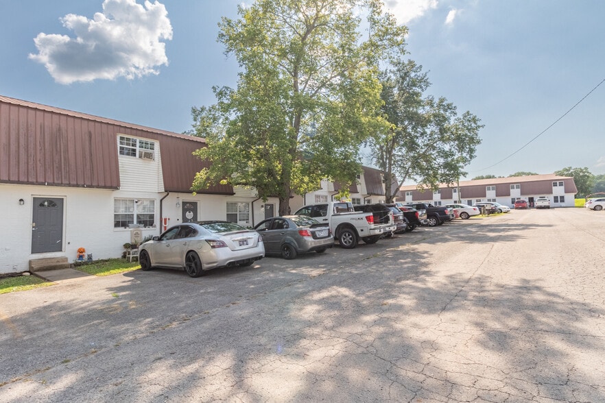 2000 Old Tullahoma Rd, Winchester, TN for sale - Building Photo - Image 2 of 34