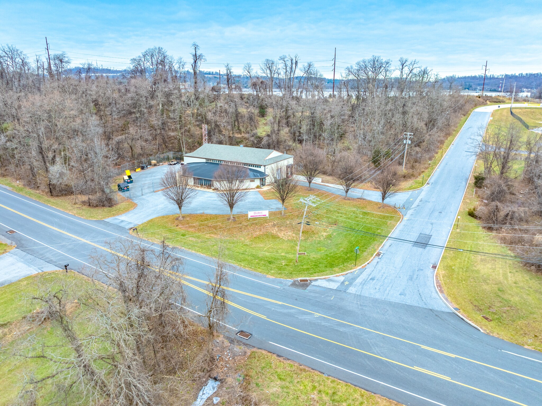 571 Industrial Dr, Lewisberry, PA for sale Building Photo- Image 1 of 10