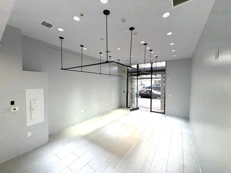 850 S Broadway, Los Angeles, CA for lease - Interior Photo - Image 2 of 5