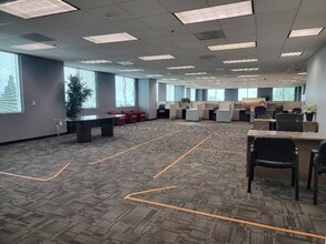 3110 E Guasti Rd, Ontario, CA à louer Photo intérieure- Image 1 de 5