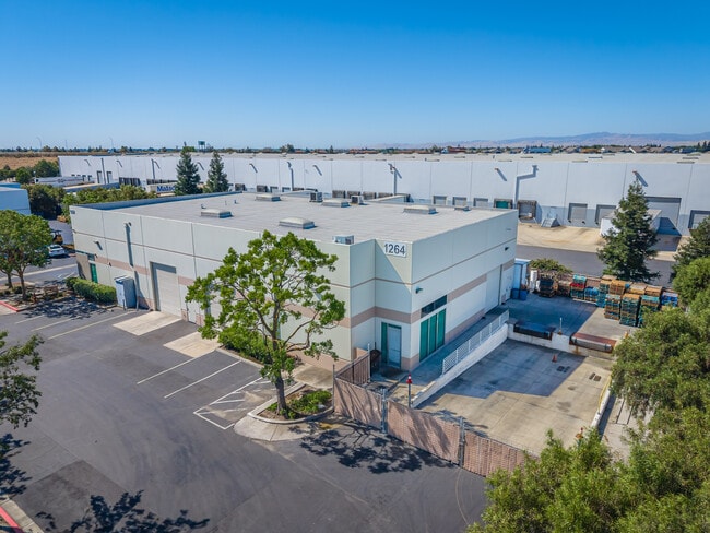More details for 1264 DuPont Ct, Manteca, CA - Industrial for Lease