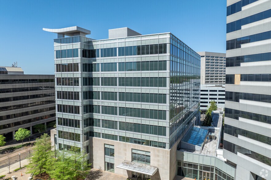 190 E Capitol St, Jackson, MS à louer - Photo du bâtiment - Image 2 de 6