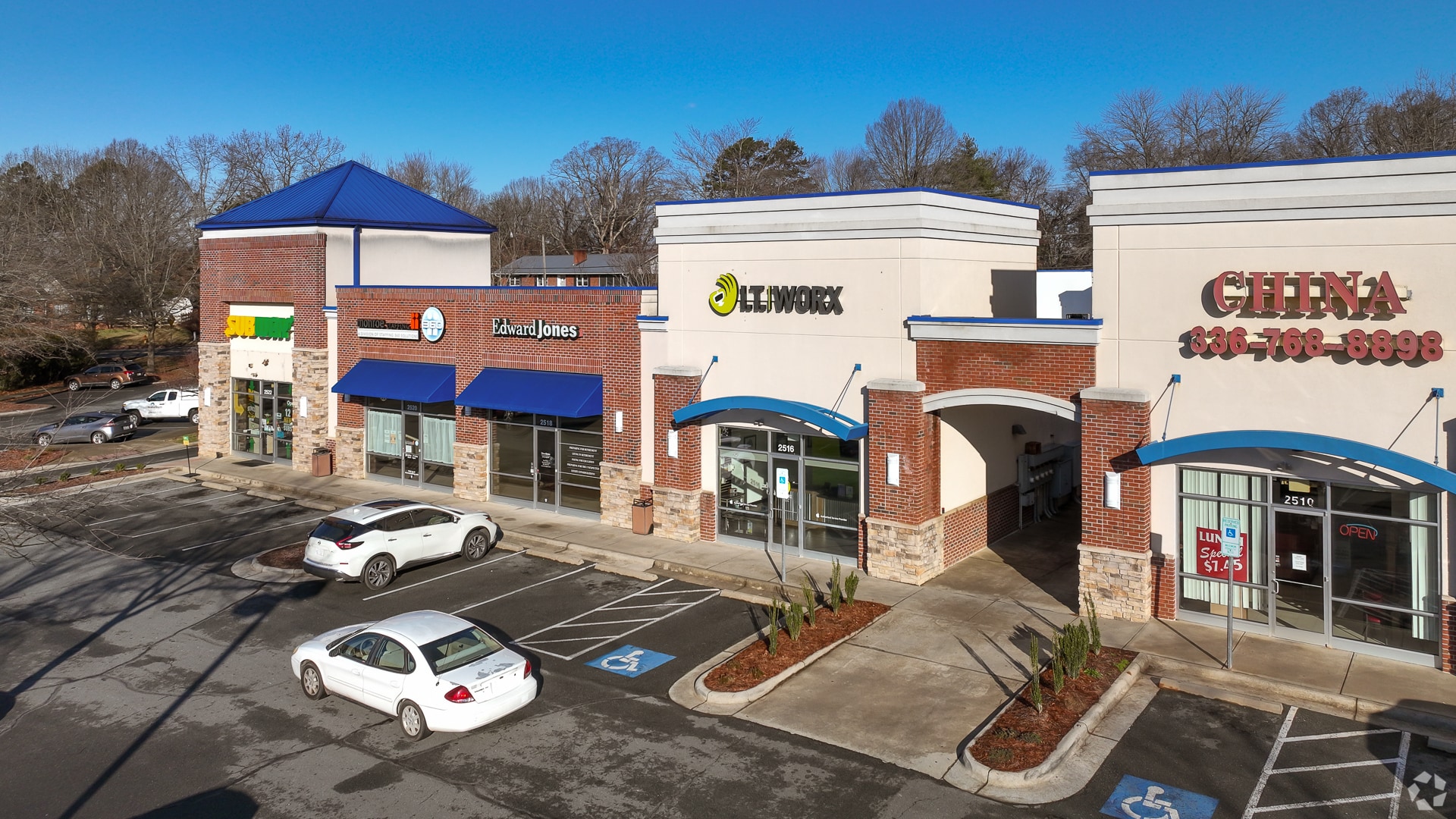 2516-2522 Somerset Center Dr, Winston-Salem, NC for lease Primary Photo- Image 1 of 11