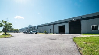 Plus de détails pour 5501 W Mill Rd, Milwaukee, WI - Local d'activités à louer