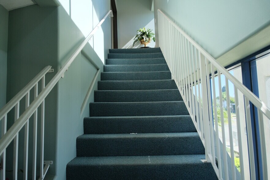 4517 Market St, Ventura, CA à louer - Photo du bâtiment - Image 3 de 13