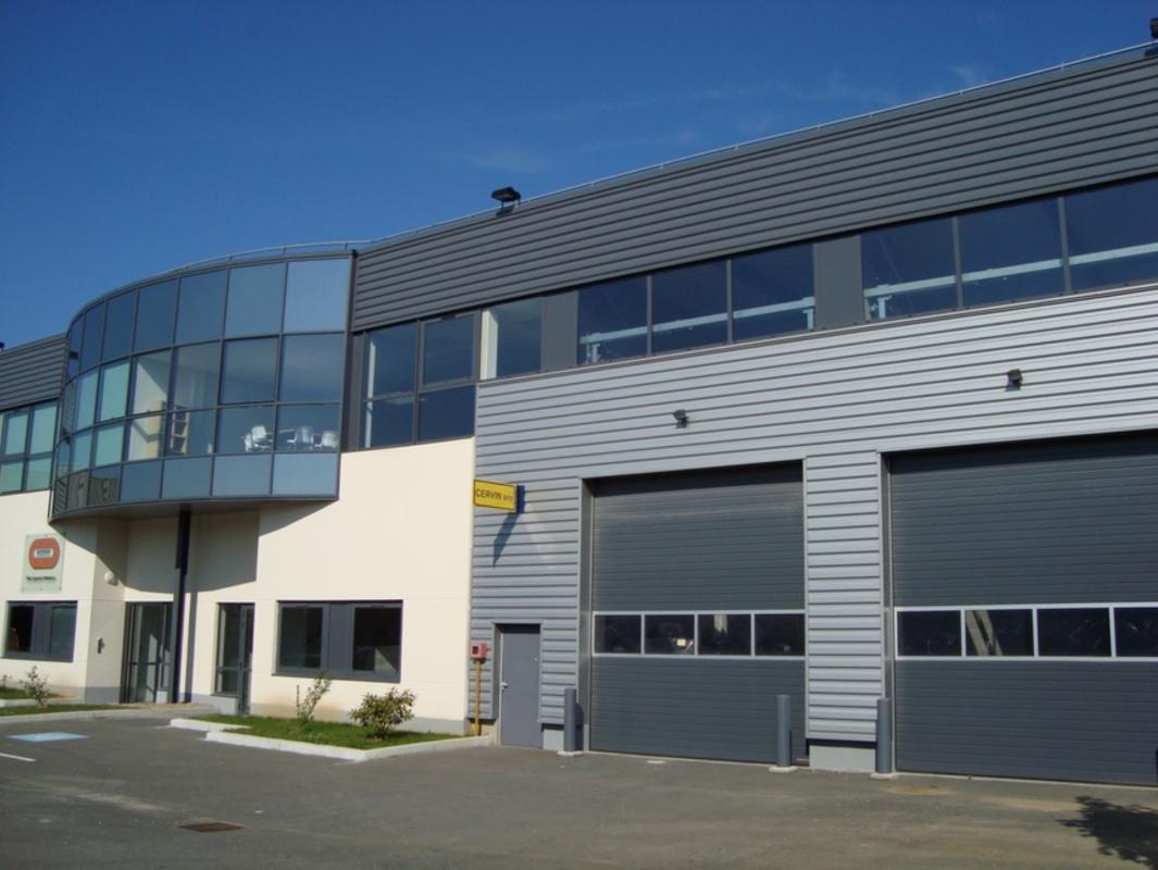 Flex dans Magny-les-Hameaux à louer Photo du bâtiment- Image 1 de 10