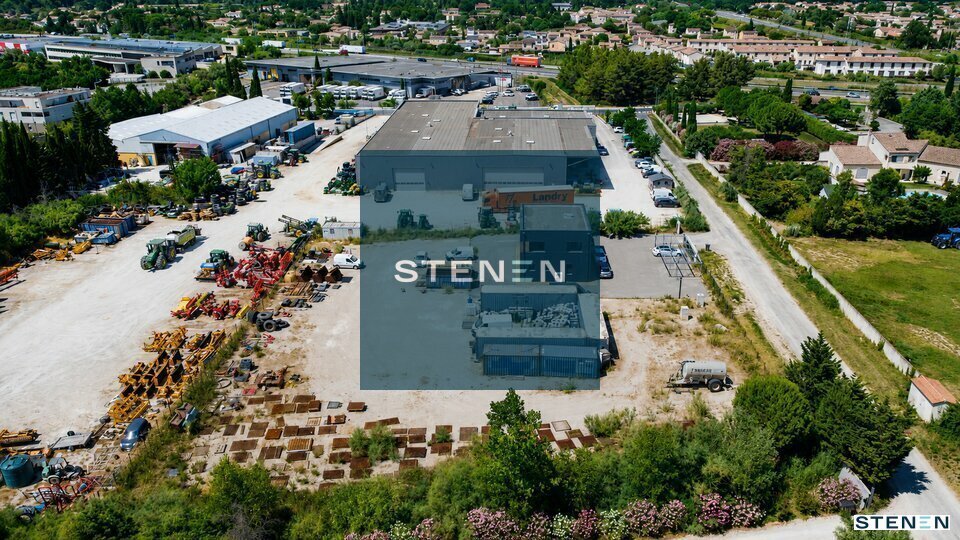 Office in Arles for lease - Aerial - Image 2 of 6