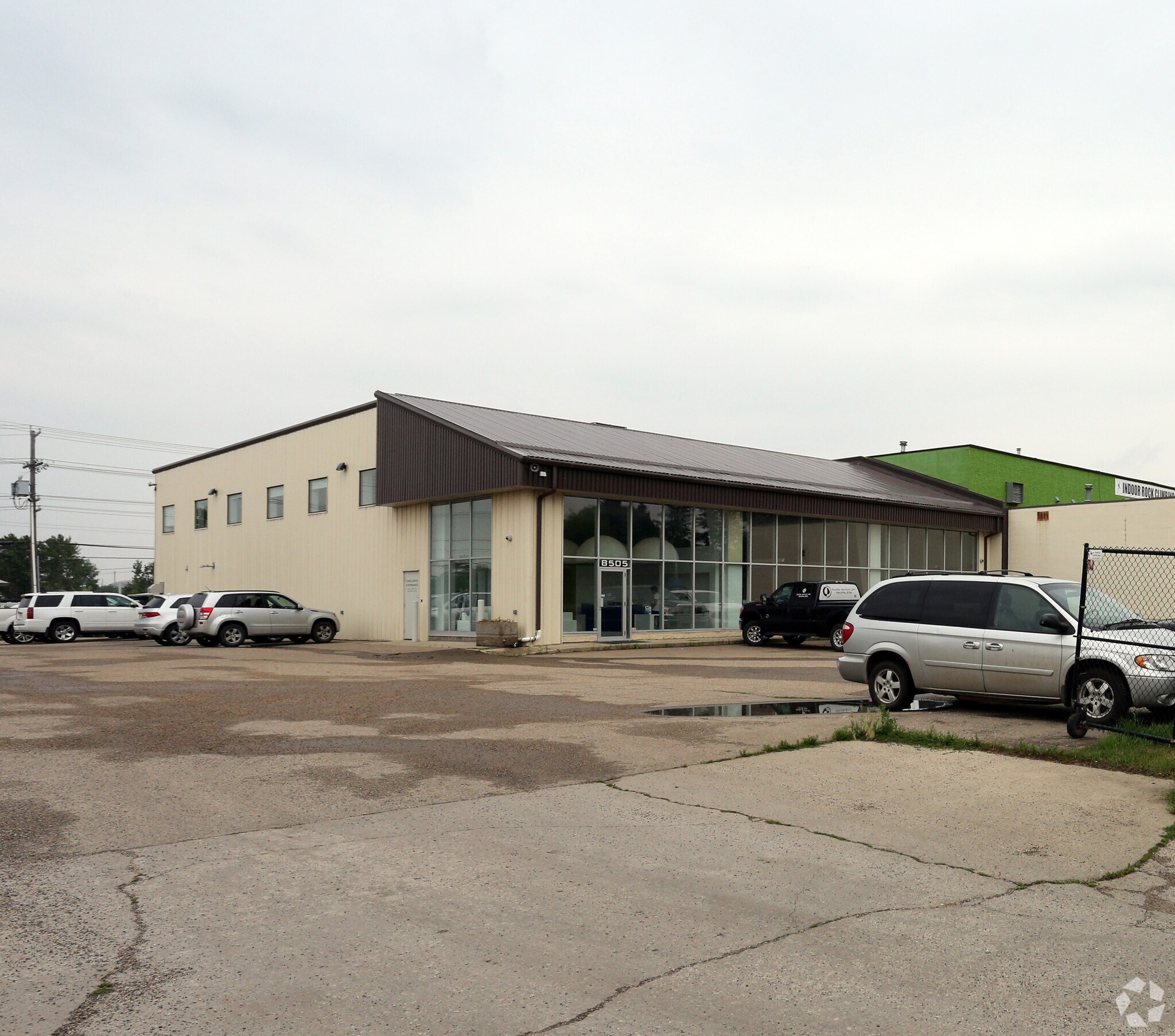 8505 Argyll Rd NW, Edmonton, AB for sale Primary Photo- Image 1 of 1