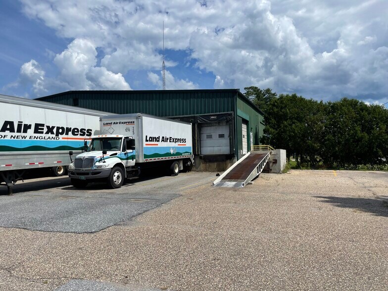 59 Avenue C, Williston, VT à vendre - Photo du bâtiment - Image 2 de 9