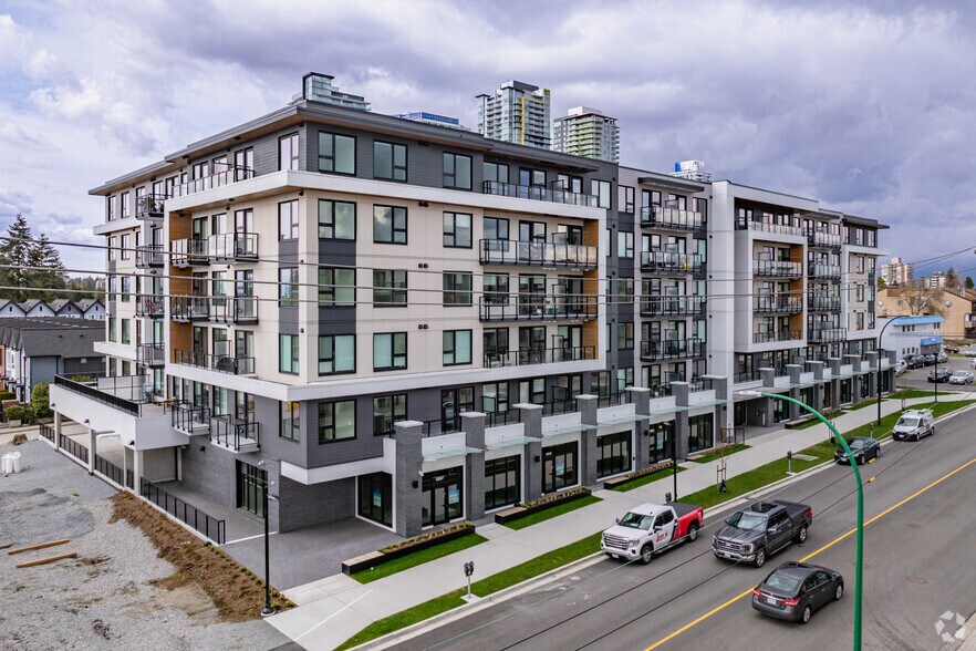 6889 Royal Oak Av, Burnaby, BC for sale - Building Photo - Image 1 of 1