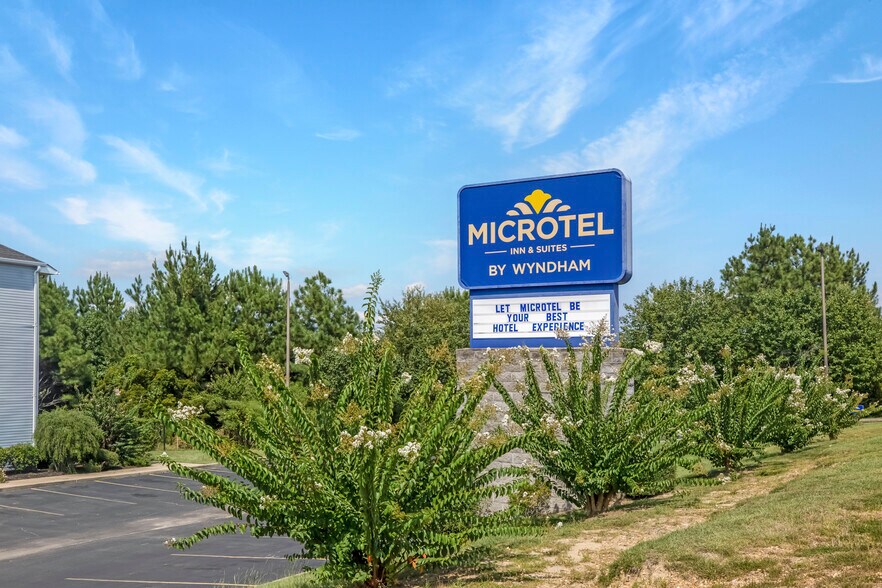 518 Bonita Lakes Dr, Meridian, MS à vendre - Photo du bâtiment - Image 3 de 21