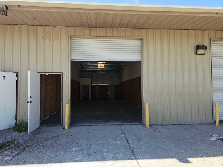 1304 22nd St, Orlando, FL for lease - Building Photo - Image 2 of 9