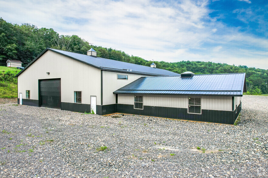 849 Old National Pike, Claysville, PA à vendre - Photo du bâtiment - Image 1 de 1