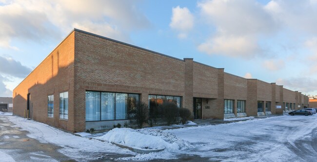 Plus de détails pour 75 Shields Ct, Markham, ON - Local d'activités à louer