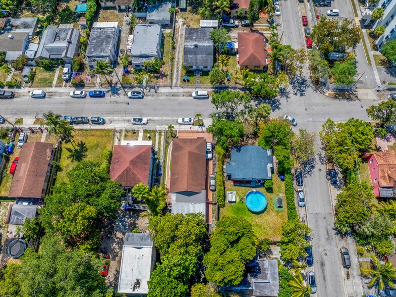 287 NW 31st St, Miami, FL for sale - Building Photo - Image 3 of 13
