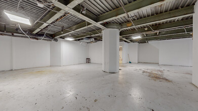 529 W 7th St, Los Angeles, CA for lease Interior Photo- Image 1 of 13