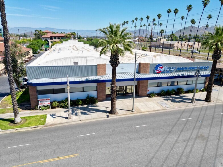 3133 Mission Inn Ave, Riverside, CA à vendre - Photo du bâtiment - Image 2 de 17