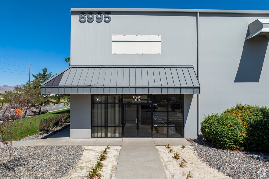 6995 Resource Dr, Reno, NV à louer - Photo du bâtiment - Image 3 de 6