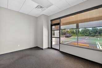 1450 E North Blvd, Leesburg, FL for lease Interior Photo- Image 2 of 25