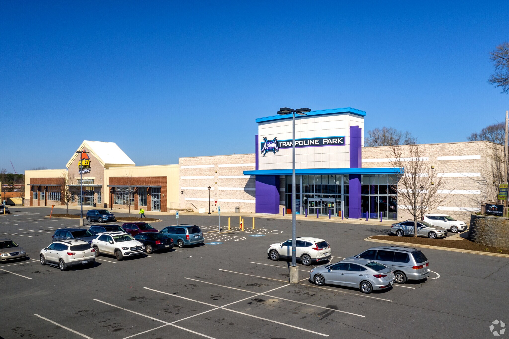 E Franklin Blvd, Gastonia, NC for lease Building Photo- Image 1 of 18