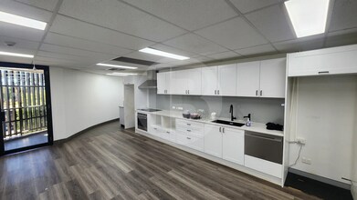 25 Huntingwood Dr, Huntingwood à louer Photo intérieure- Image 2 de 5