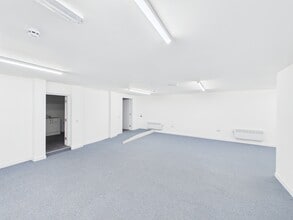 14B Milton St, Dundee for lease Interior Photo- Image 2 of 4