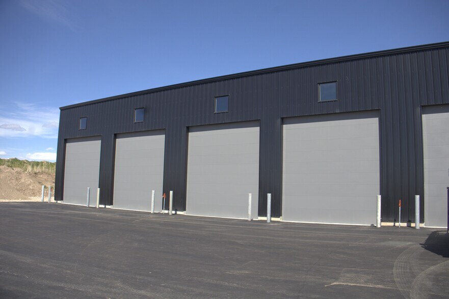 162 Business Centre Cir, Driggs, ID à louer - Photo du bâtiment - Image 1 de 20