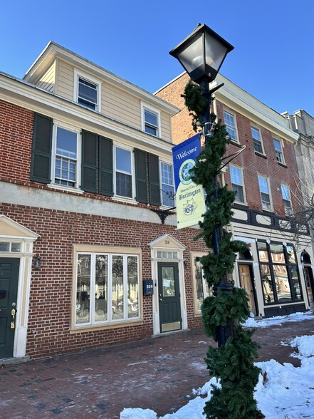 328 High St, Burlington, NJ for lease - Primary Photo - Image 1 of 12