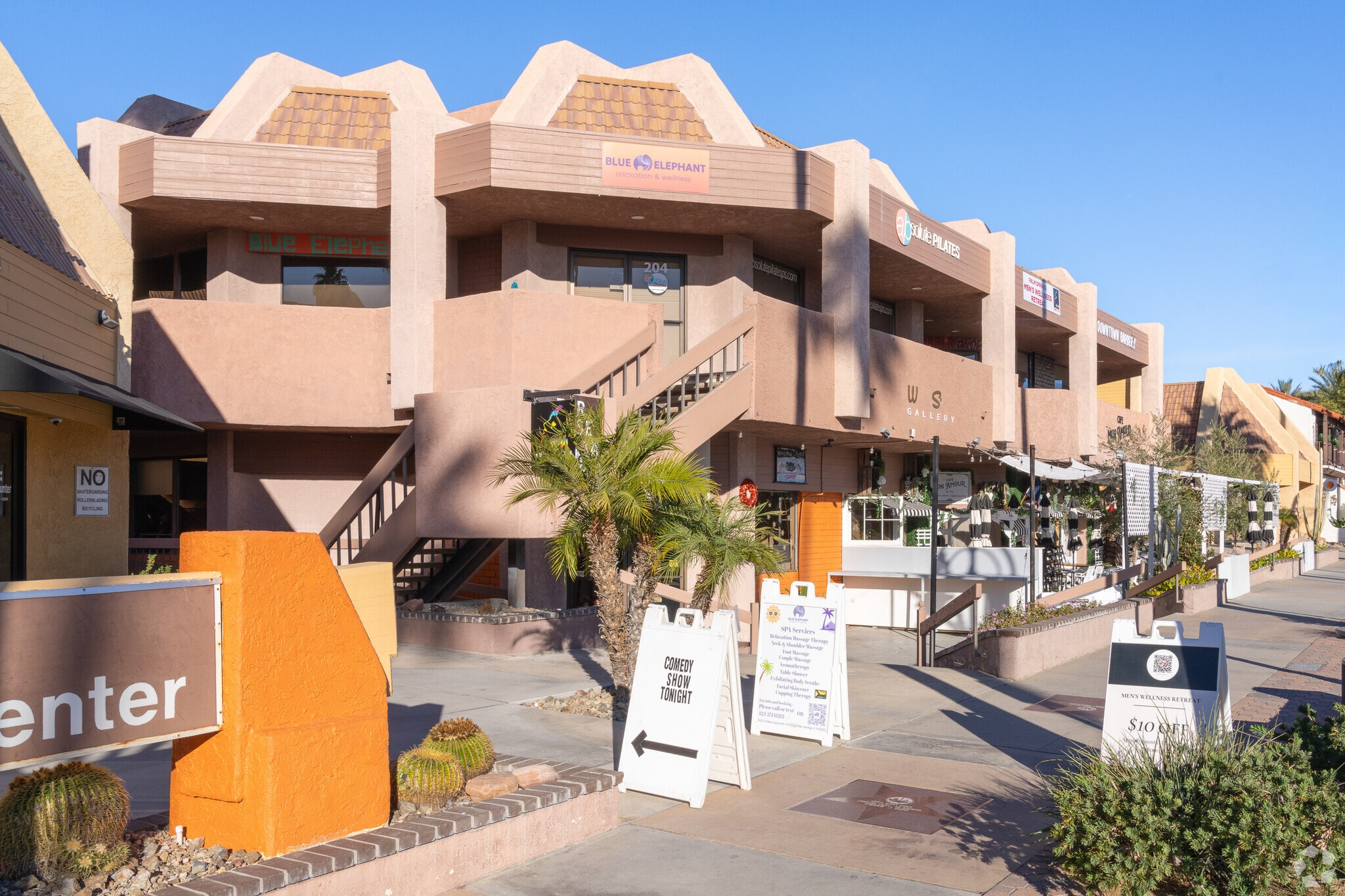 333 N Palm Canyon Dr, Palm Springs, CA for lease Primary Photo- Image 1 of 5