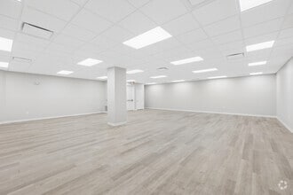 28410 Bonita Crossing Blvd, Bonita Springs, FL for lease Interior Photo- Image 2 of 5