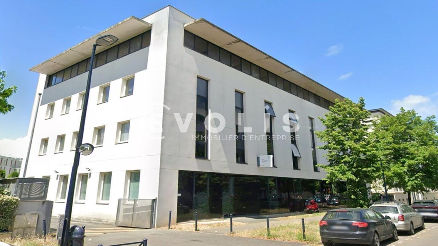 Office in Bordeaux for lease Building Photo- Image 1 of 4