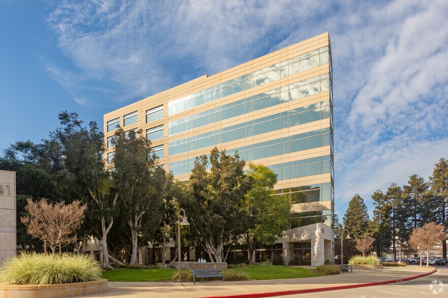 224 Airport Pkwy, San Jose, CA à louer - Photo principale - Image 3 de 8