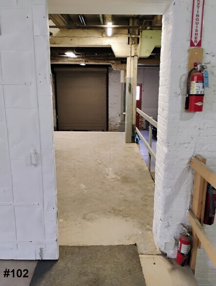 424 N Oakley Blvd, Chicago, IL for lease - Interior Photo - Image 2 of 8