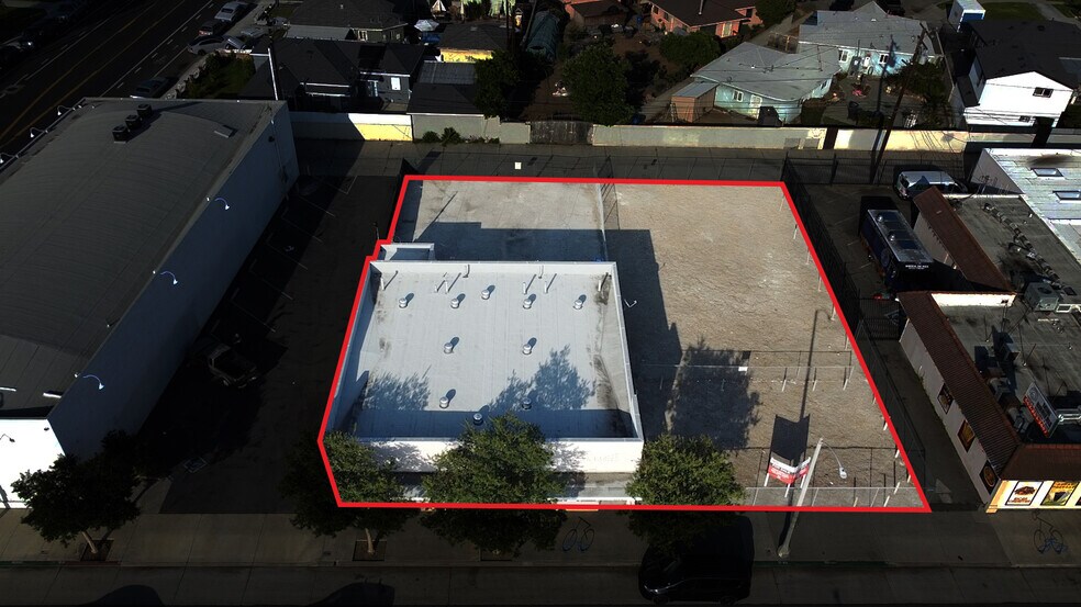 6184 Atlantic Ave, Long Beach, CA à vendre - Photo du bâtiment - Image 2 de 24