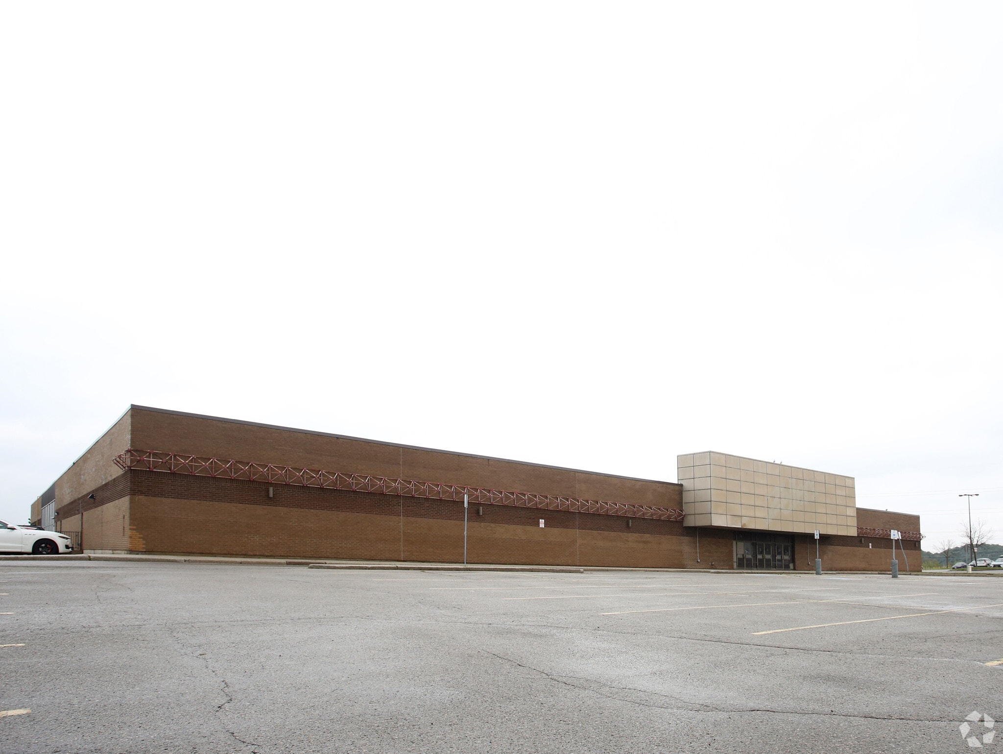 1200 Commissioners Rd E, London, ON for sale Primary Photo- Image 1 of 1